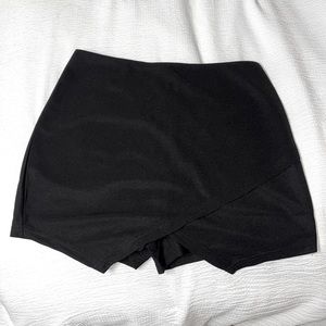 Black Skort, Size M